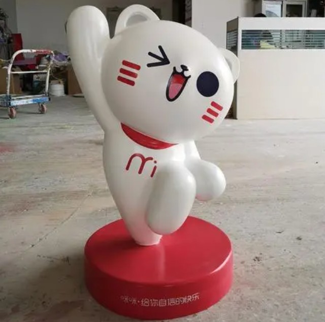 玻璃鋼雕塑具有以下特點(diǎn)