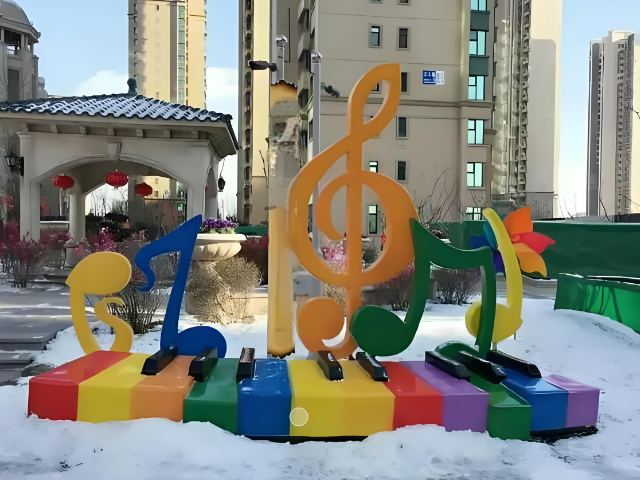 玻璃鋼音符雕塑,奏響自然與藝術(shù)的交響曲