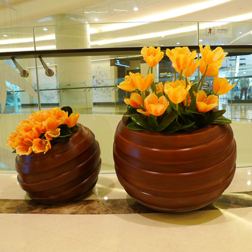 商場(chǎng)玻璃鋼室內(nèi)藝術(shù)花盆