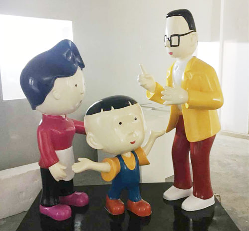 深圳玻璃卡通動(dòng)畫雕塑